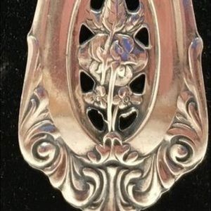 Beautiful 925 sterling necklace